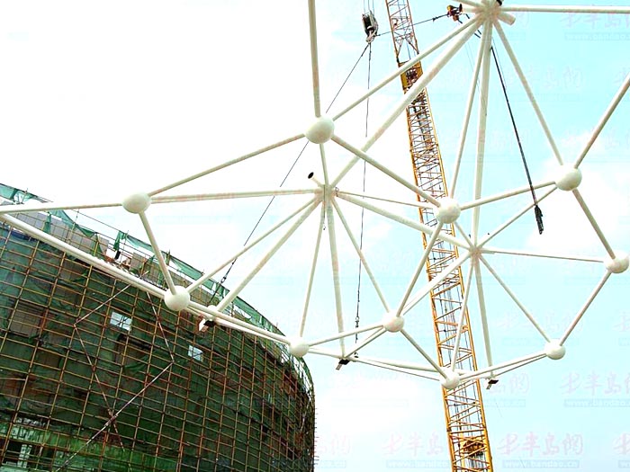 龙岩体育馆网架安装
